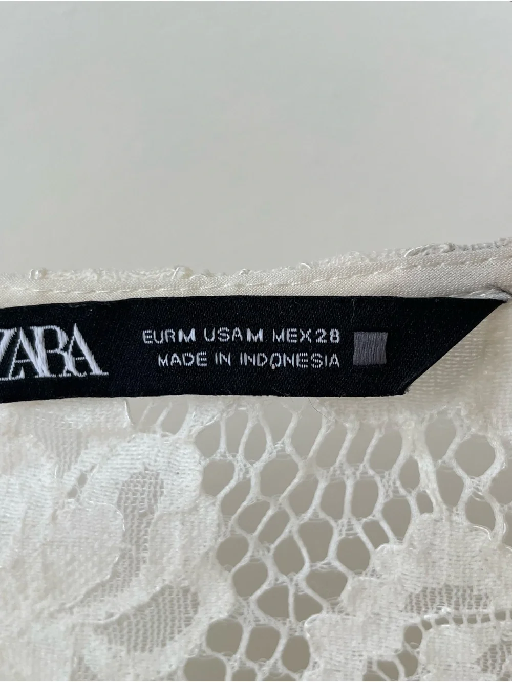 Zara floral lace blouse size S romantic feminine baddie coquette girl Ivory